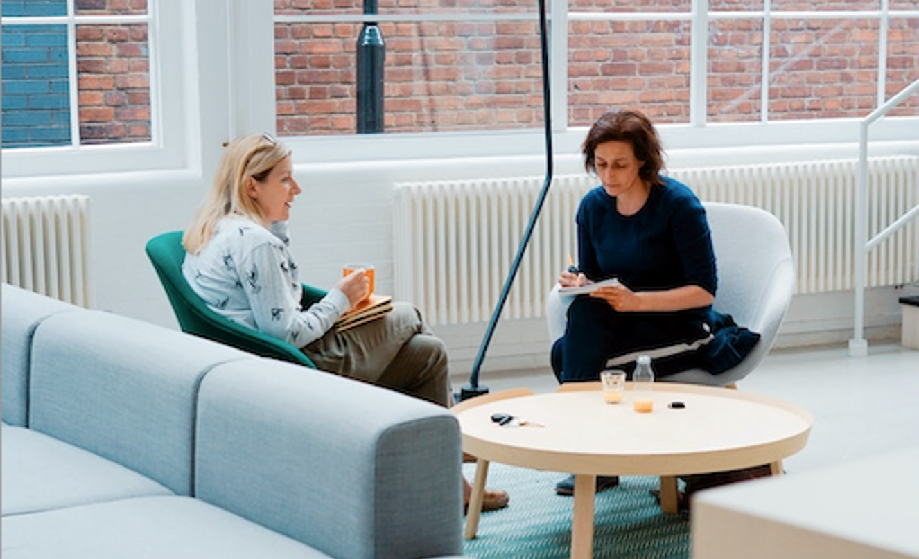 Lees meer over het artikel Mentorschap: Iemand die er naast staat, meedenkt én namens je spreekt